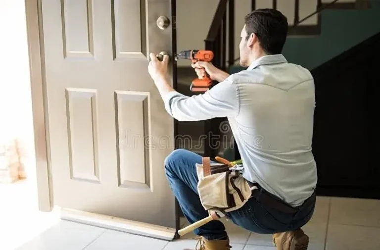 How to Work With Tradesmen on Timber Doors
