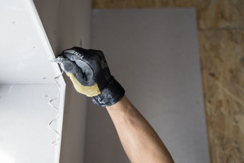 Drywall Fixers Near Me in London: Cost and Who to Call