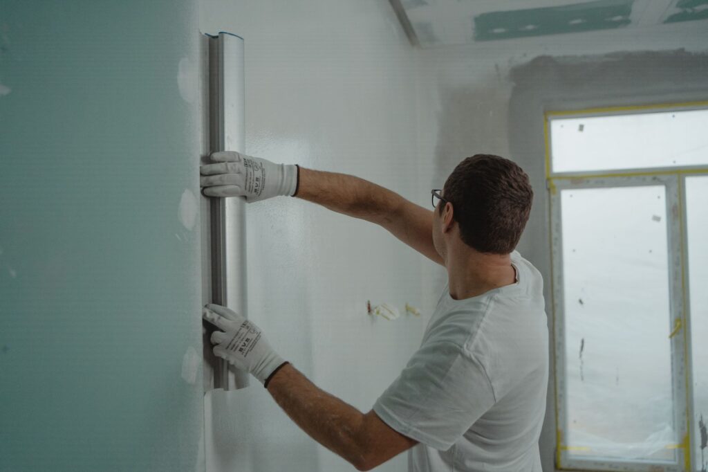 Internal Wall Smoothing London: Cost, Process and What to Check First